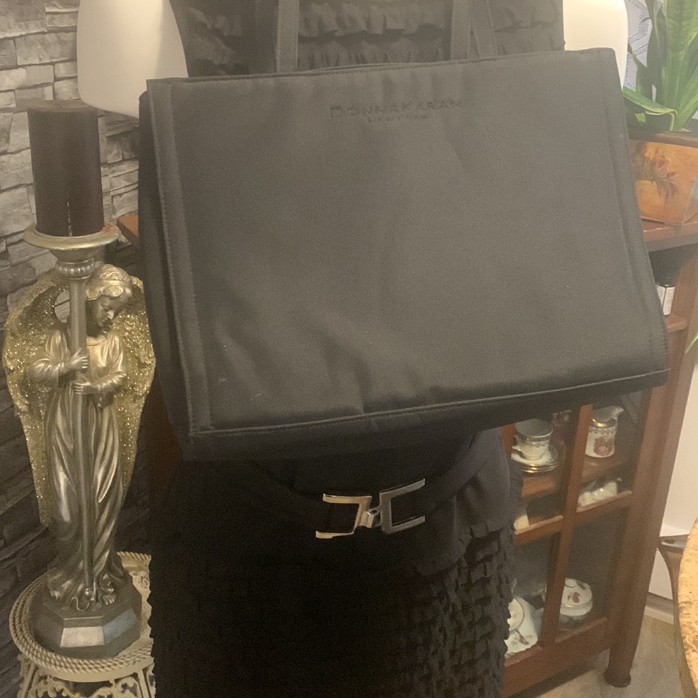 Small brand new never used authentic Donna Karan black tote purse - Picture 2 of 6